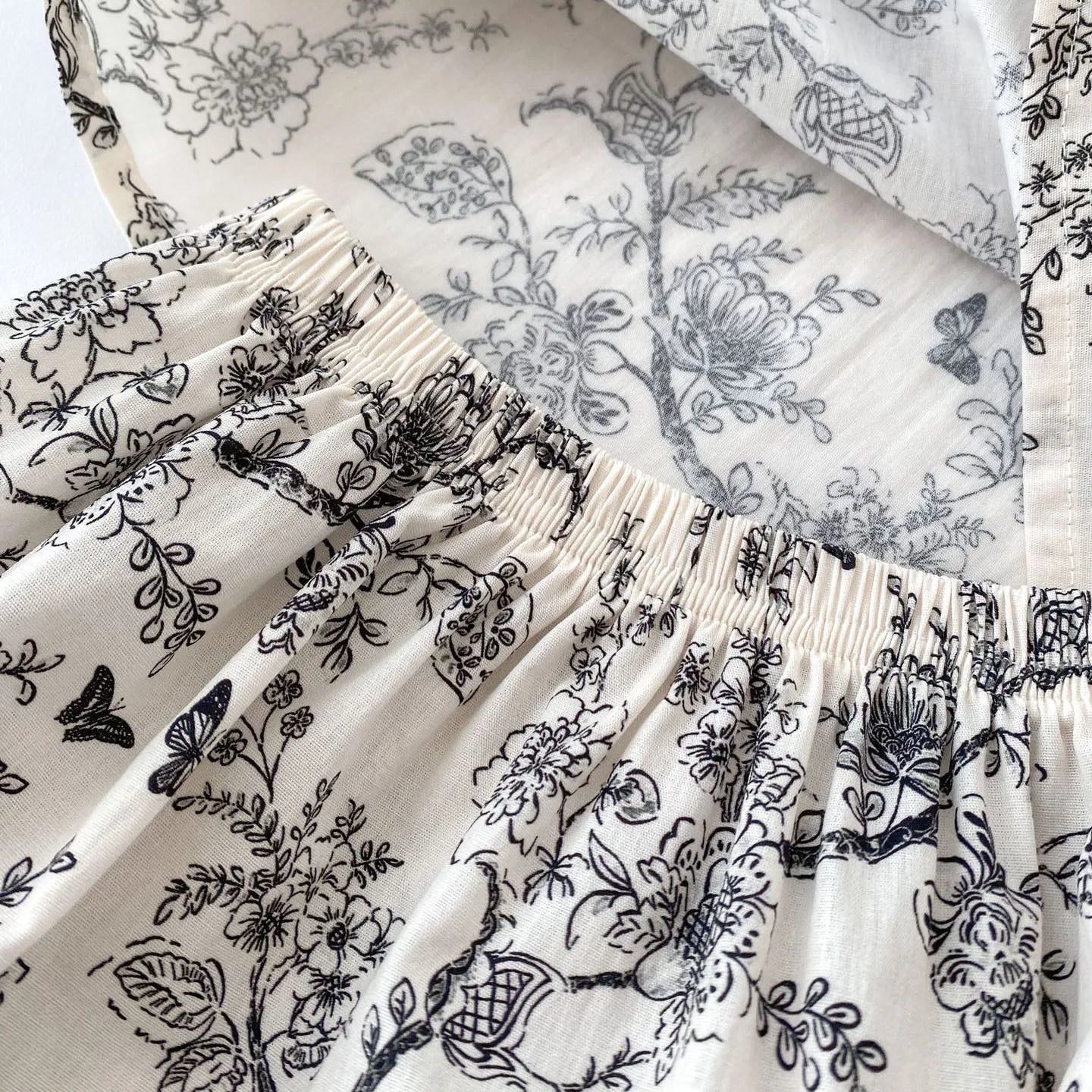 2 Pcs Black & White Princess