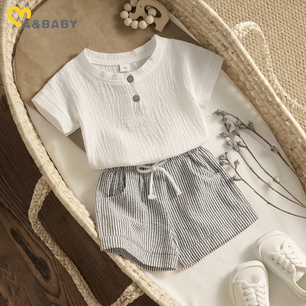 Short Sleeve T-shirt & Striped Shorts