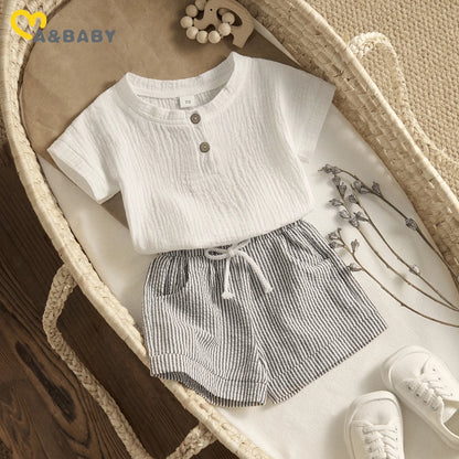 Short Sleeve T-shirt & Striped Shorts